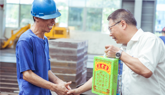 我们有清凉做伴，高温也能潇潇洒洒