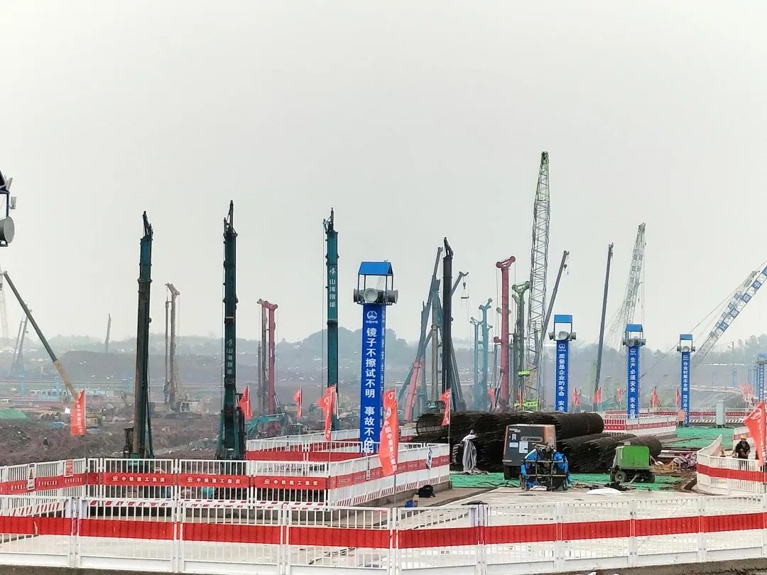 “55世纪绿”精彩亮相！55世纪智能装备全面助力长沙机场改扩建项目