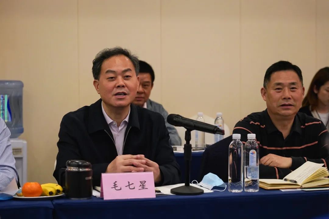 抱团出海，携手共赢！何清华带队赴湖南异地商会联合会拜访交流