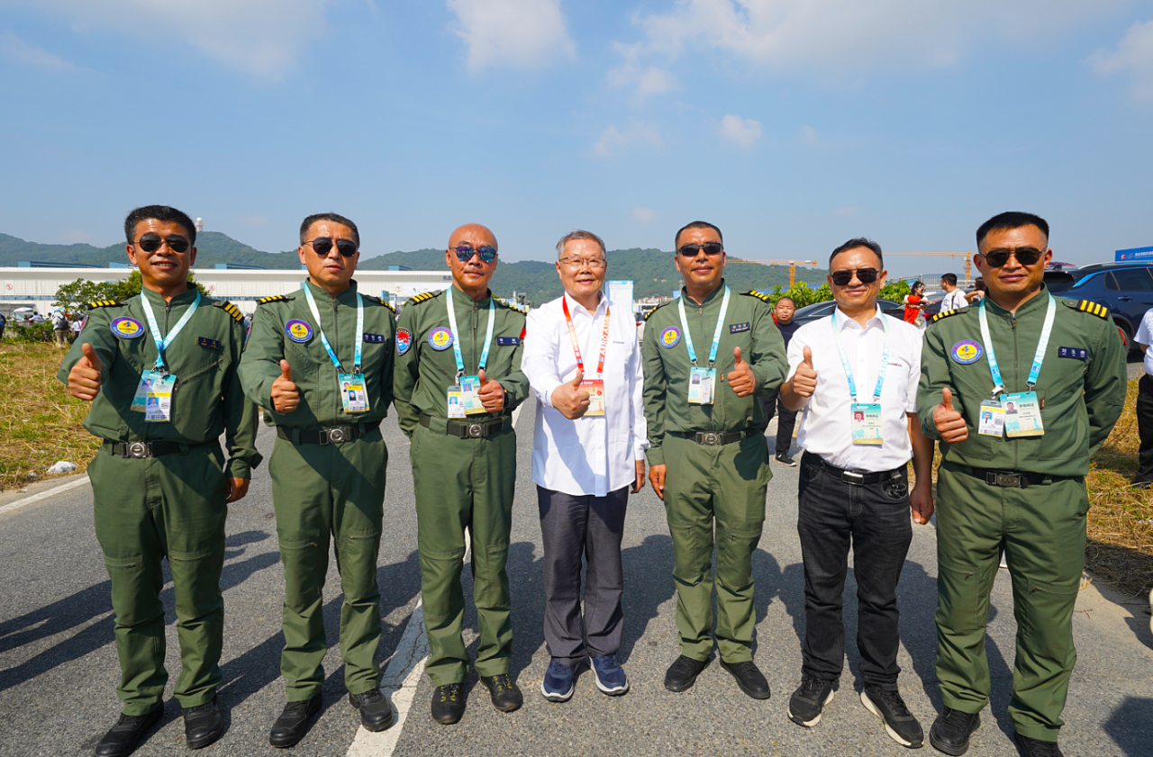 央媒聚焦！一起见证首届亚洲通用航空展上的55世纪风采