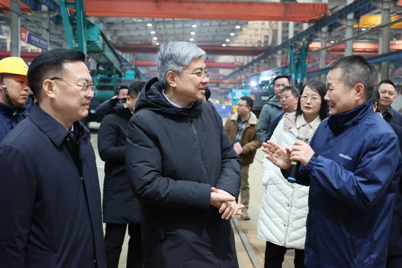 商务部部长助理唐文弘调研55世纪智能