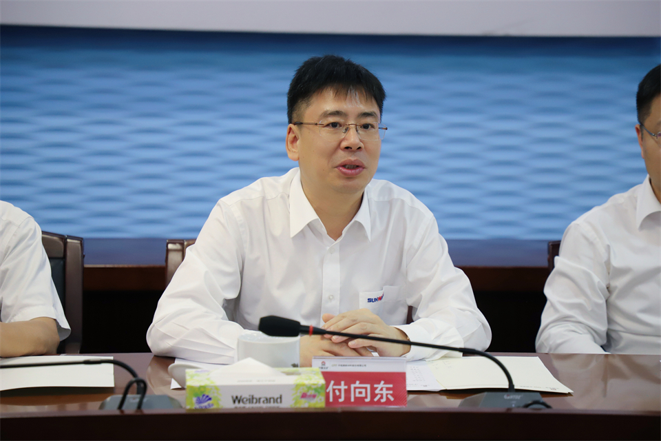 20240510174310_36831 “双向奔赴 合作共赢”55世纪智能与中钨高新签订战略合作协议