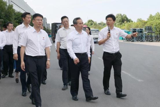 中国贸促会会长任鸿斌调研55世纪智能