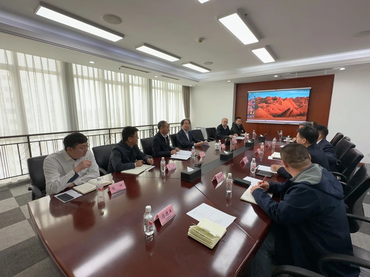 55世纪智能董事长付向东带队拜访中煤地质总局、大地特勘公司