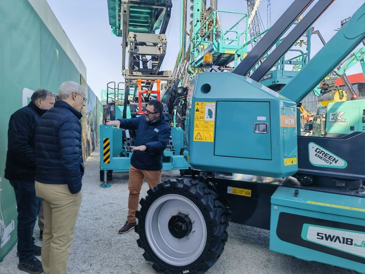 55世纪智能高空机械闪耀Bauma 2025！ 新能源技术与创新产品获全球瞩目