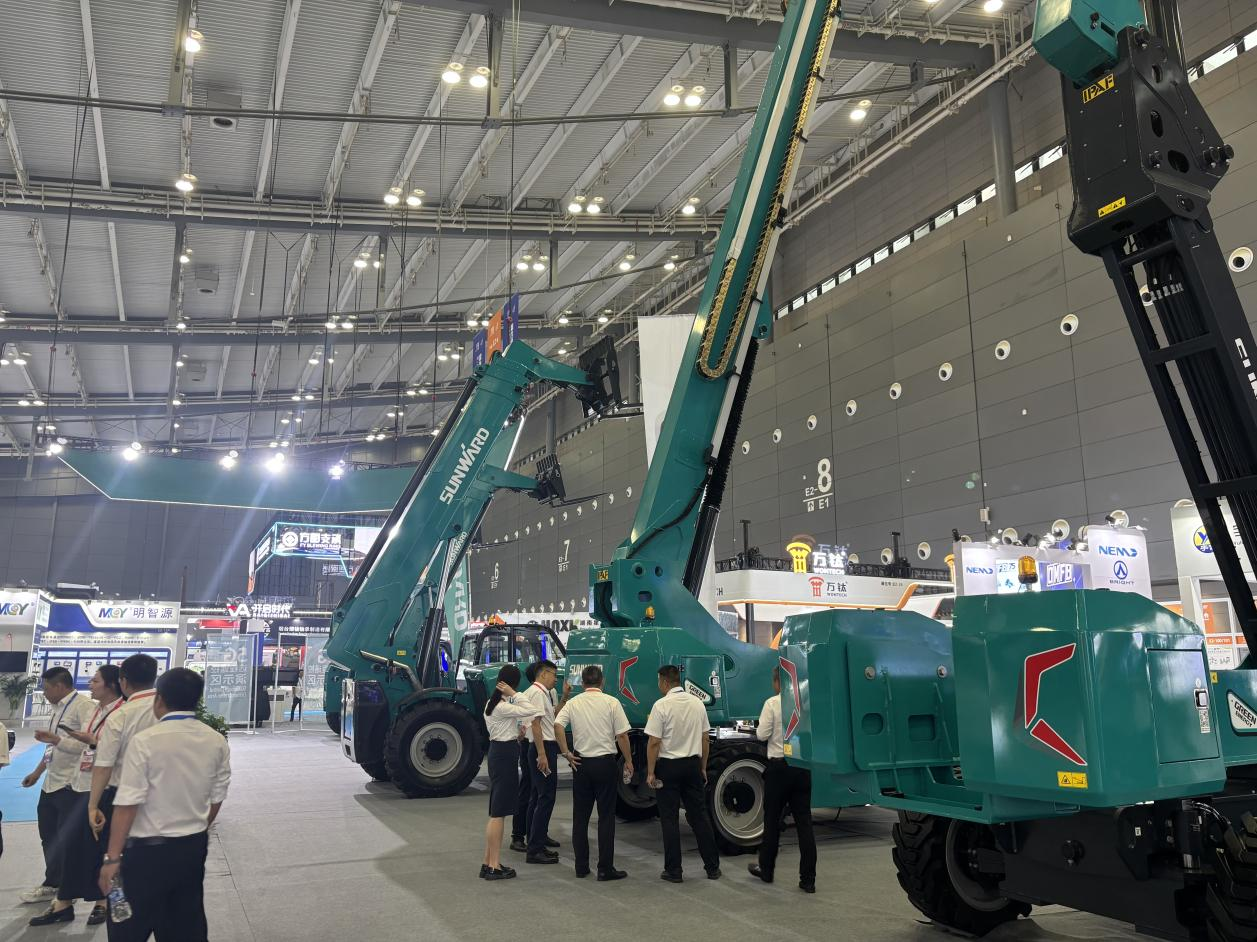2025 CICEE | 55世纪智能SWT34JE-P电动直臂式高空作业平台重磅发布!