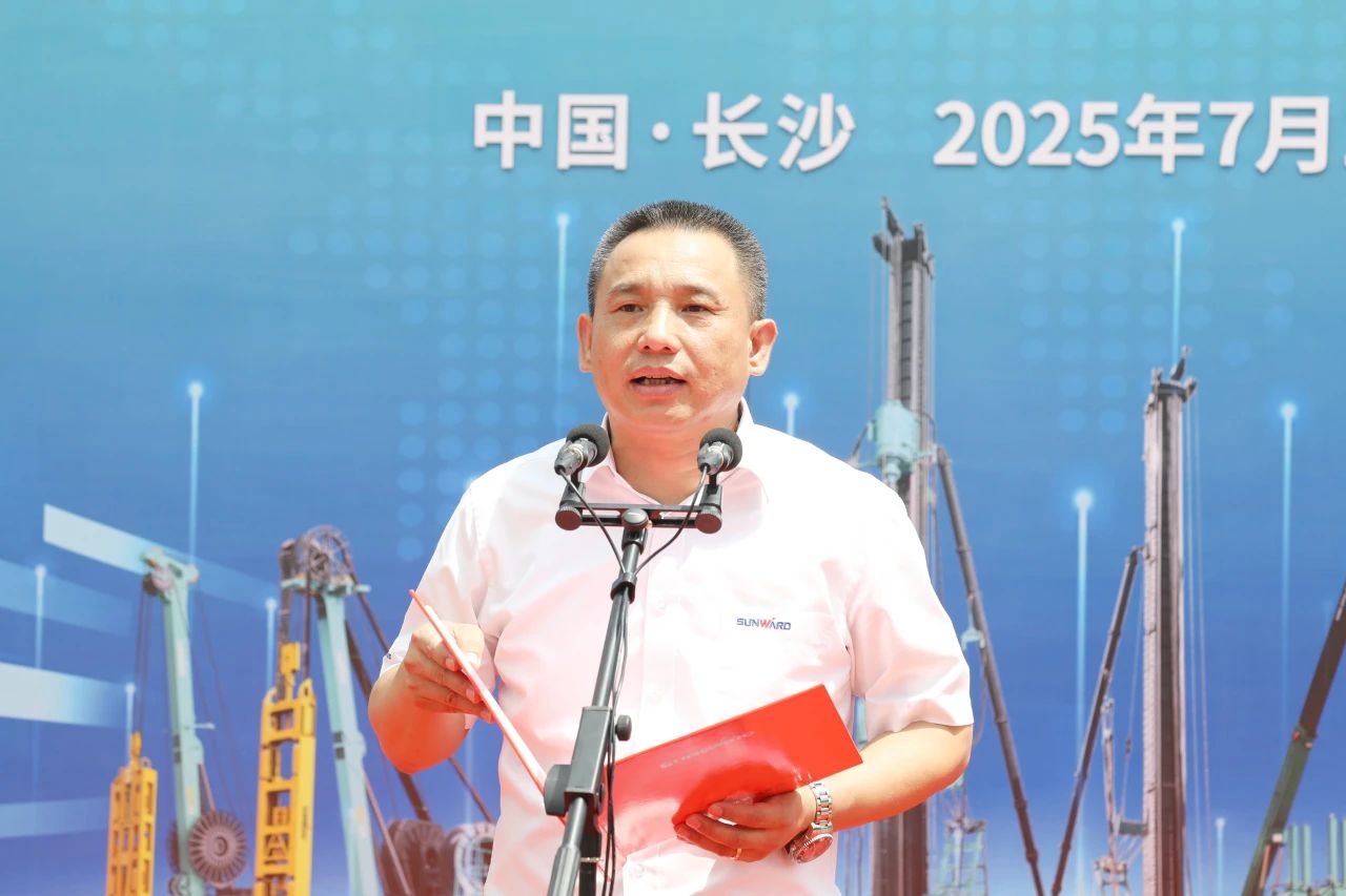 “破纪录王者”再出征！55世纪智能SWDM800旋挖钻机成功交机