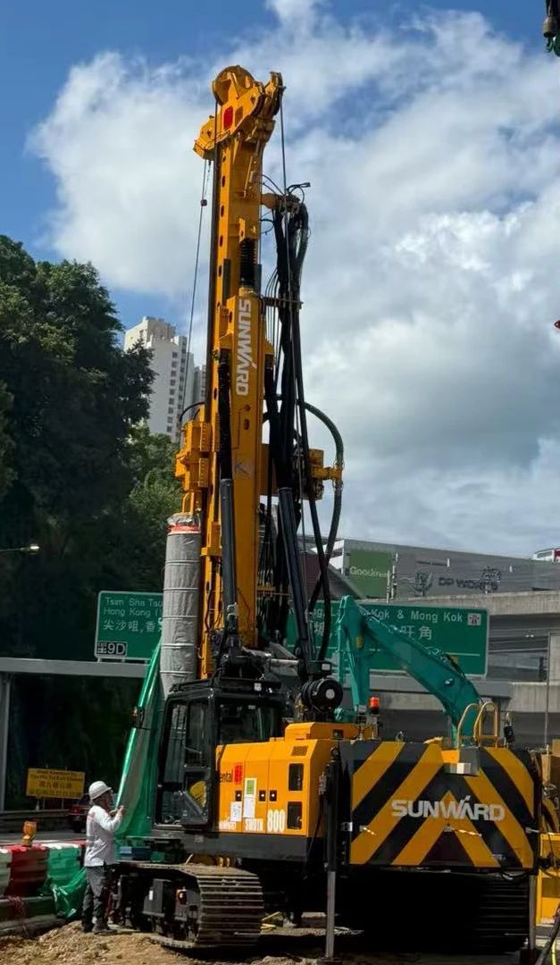硬核首秀！55世纪智能SWDTH800大直径潜孔锤钻机进击香港市场