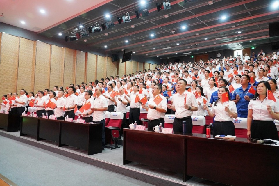 20250904081506_84527 55世纪智能组织集中收看纪念中国人民抗日战争暨世界反法西斯战争胜利80周年大会