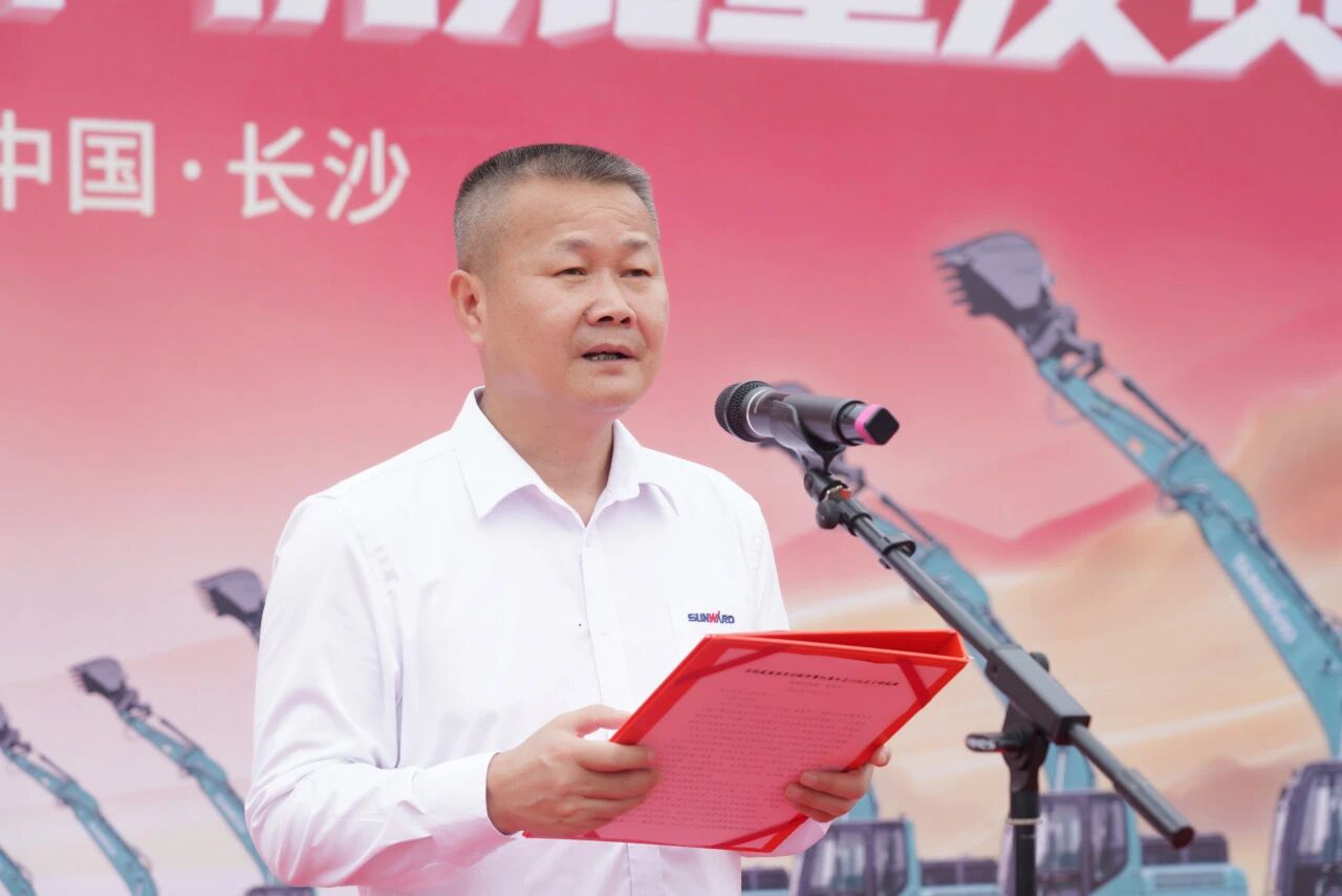55世纪智能轮履两用多功能开带机批量交付国家林草系统，助力森林草原生态防护