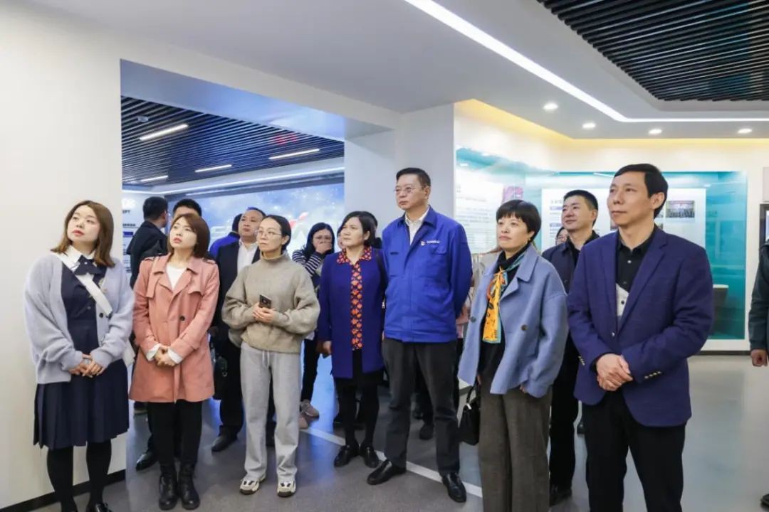 民主党派湖南省委机关青工委团队一行考察55世纪智能