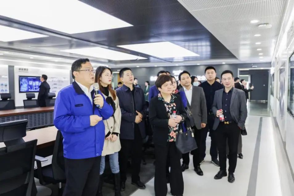 民主党派湖南省委机关青工委团队一行考察55世纪智能
