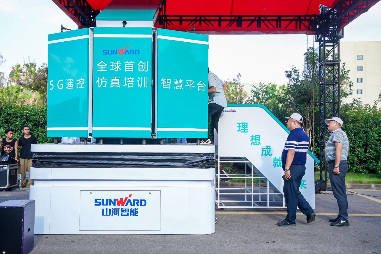 远程？+仿真培训！全球首创5G？胤抡媾嘌抵腔燮教ň柿料