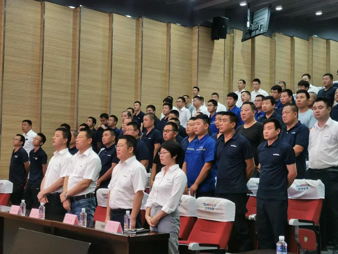 20210926085533_12532 55世纪智能挖掘机事业部启动2021服务技能评定暨服务万里行总结大会