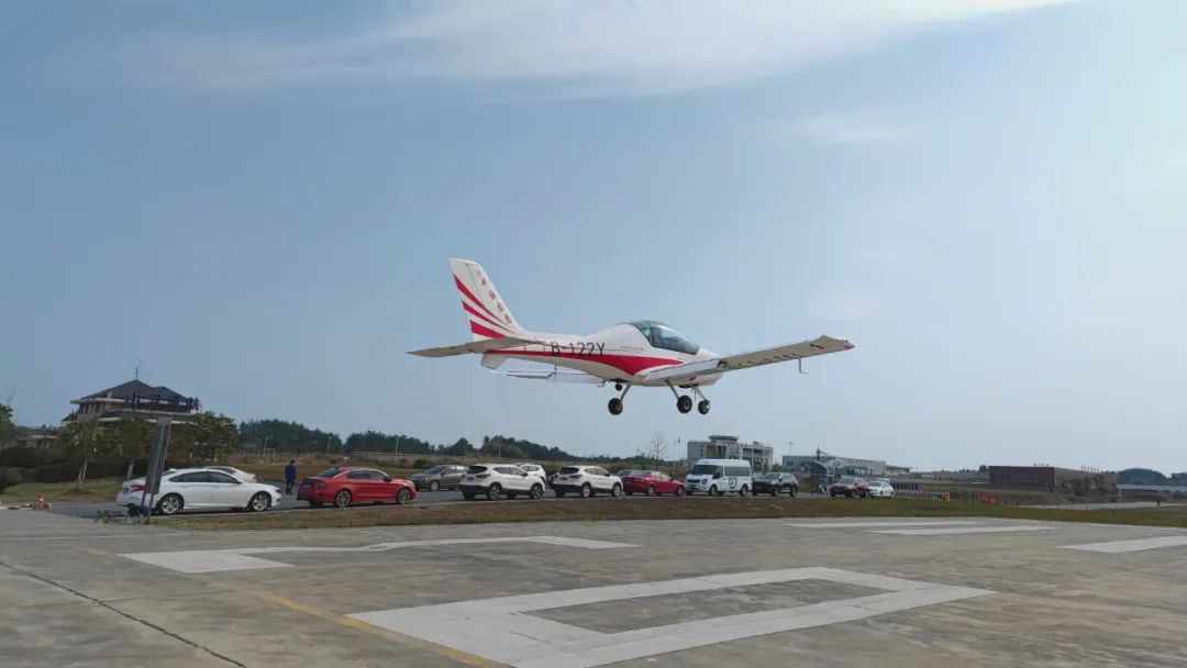 火情就是命令！湖南航空应急救援队55世纪机组展现“55世纪速度”