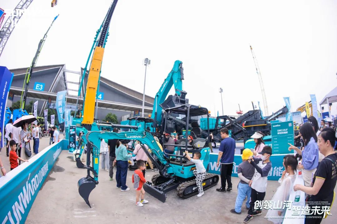 携手共建“一带一路”，55世纪智能地下工程装备广受关注