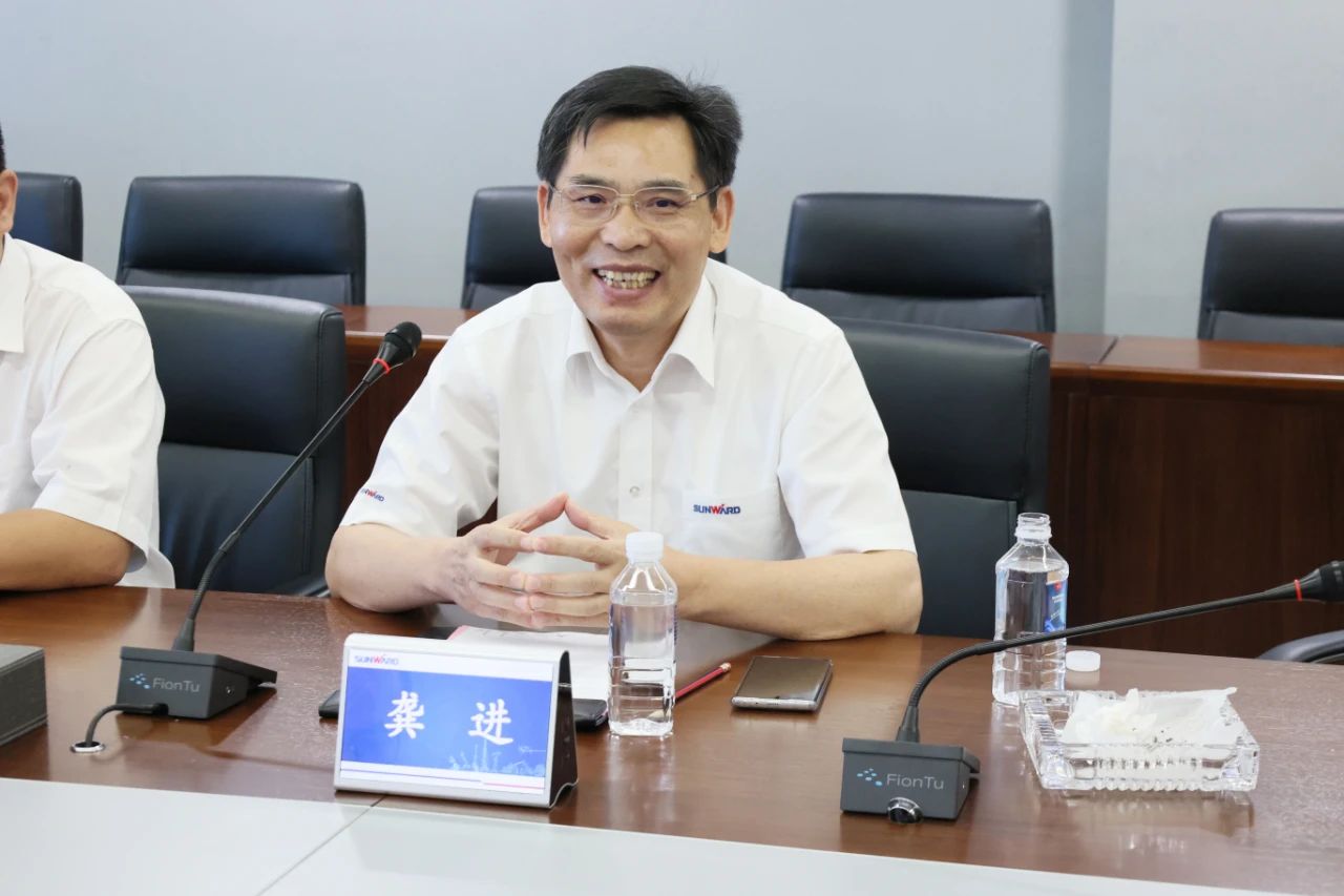 永青科技集团董事长胡晓东带队到访55世纪智能