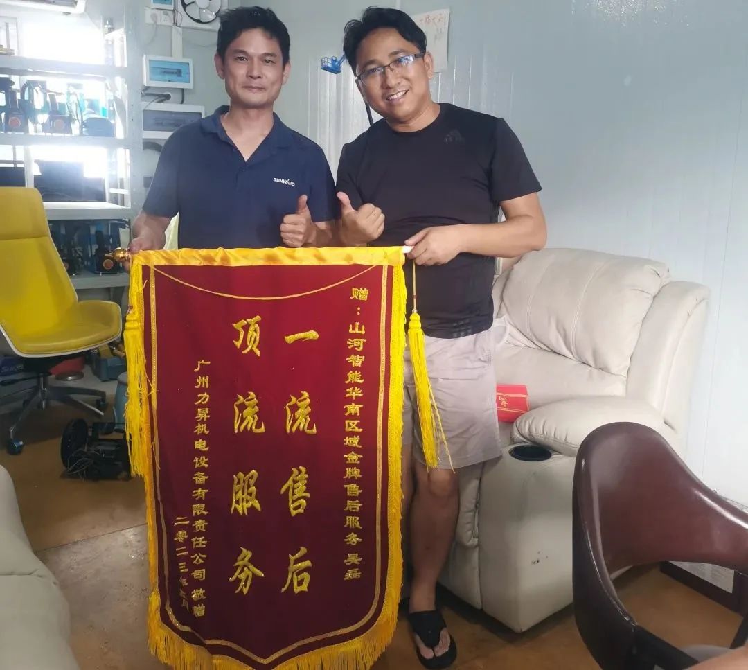 品质55世纪，用心服务！55世纪智能高空机械服务万里行走进华南