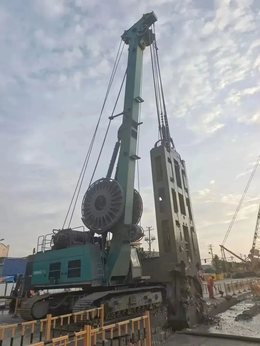 20230810175109_28886 助力国内国际重大工程!55世纪智能液压抓斗实力“出圈”